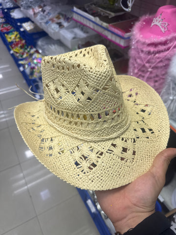 Sombrero playa con huecos